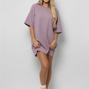 Comfrt ‘Essential Oversized Tee’ in Mauve